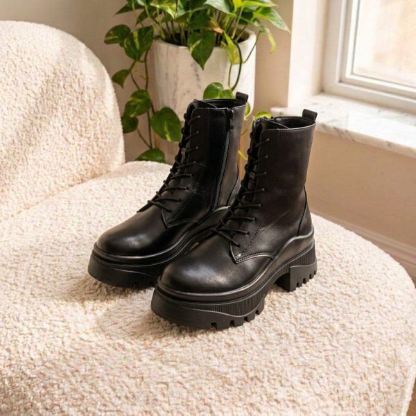 نیم بوت لژدار زنانه مدل لژ مخفی یخ شکن